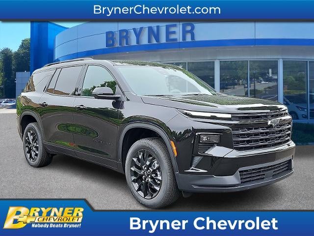2026 Chevrolet Traverse LT in Mosaic Black Metallic — front three-quarter view